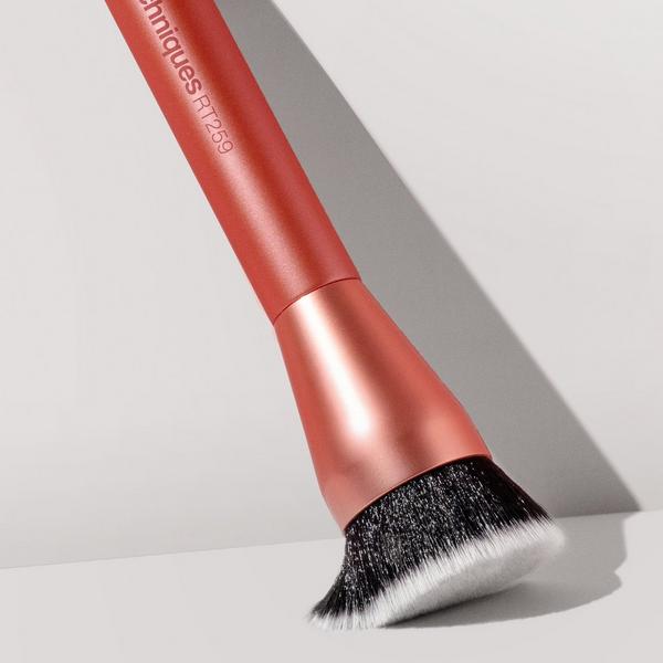 Real Techniques Glow Round Base Makeup Blending Brush #7