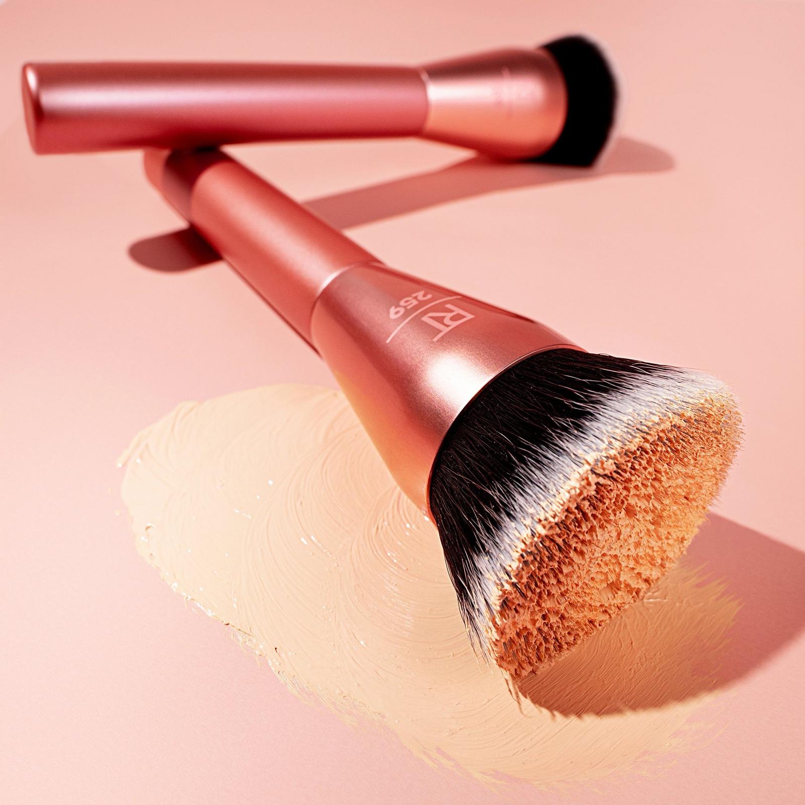 Glow Round Base Makeup Blending Brush