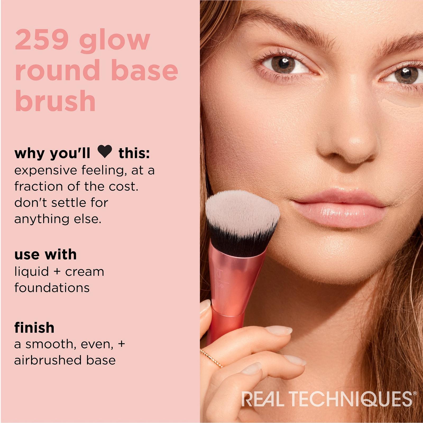 Glow Round Base Makeup Blending Brush