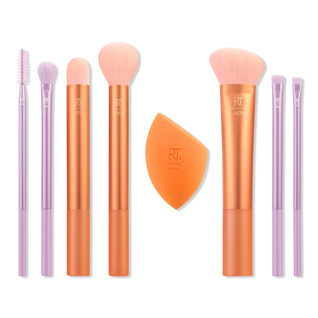  Real Techniques Complexion Blender Makeup Brush, Professional  Foundation, Primer, & Moisturizer Face Brush, Uniquely-Cut Synthetic  Bristles, Skincare & Makeup Tool, Vegan & Cruelty-Free, 1 Count : Beauty &  Personal Care