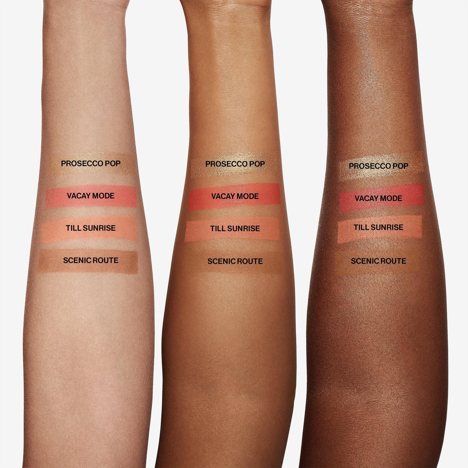 Halo Sculpt + Glow Face Palette With Vitamin E