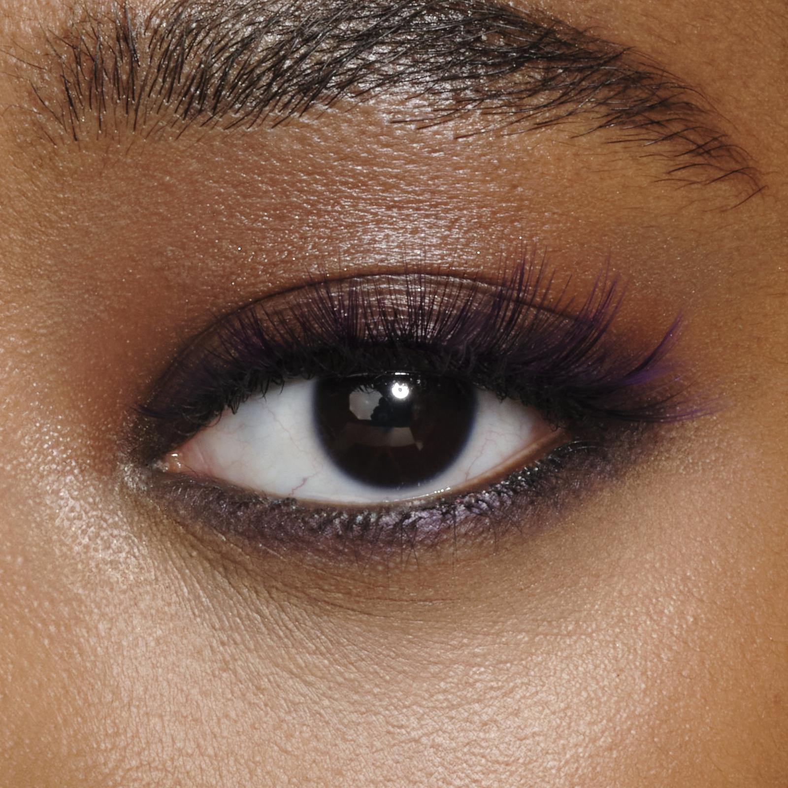 UV False Advertising Faux Lashes - Lash 08