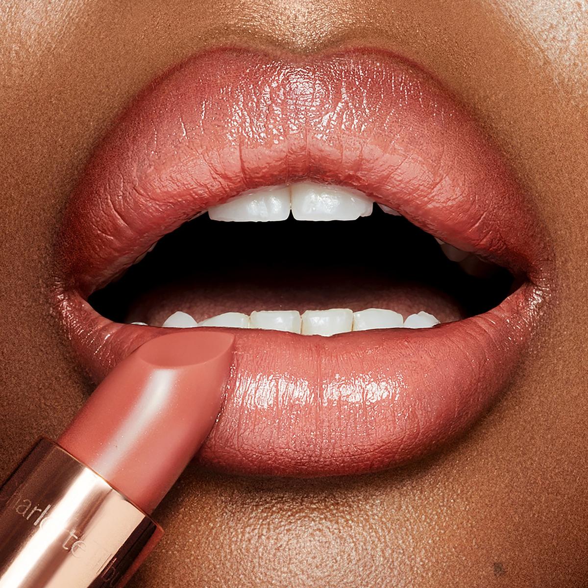 K.I.S.S.I.N.G Lipstick