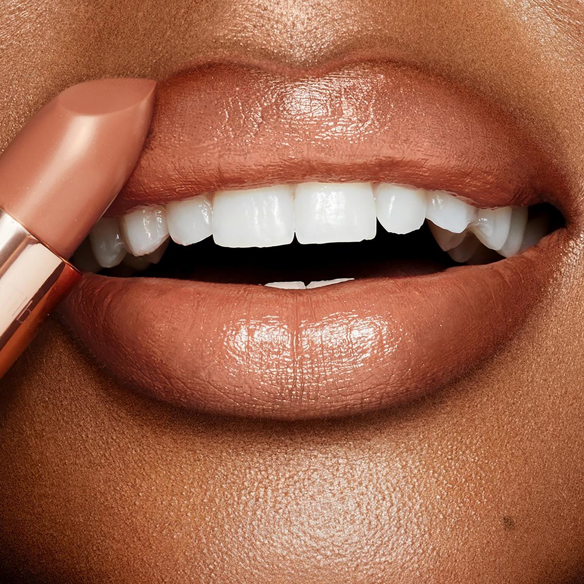 K.I.S.S.I.N.G Lipstick