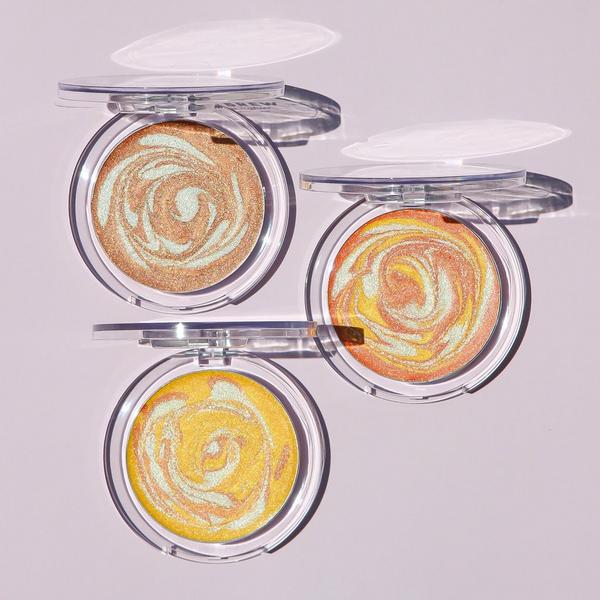 J.Cat Beauty Deja Brew Latte Highlighter #4