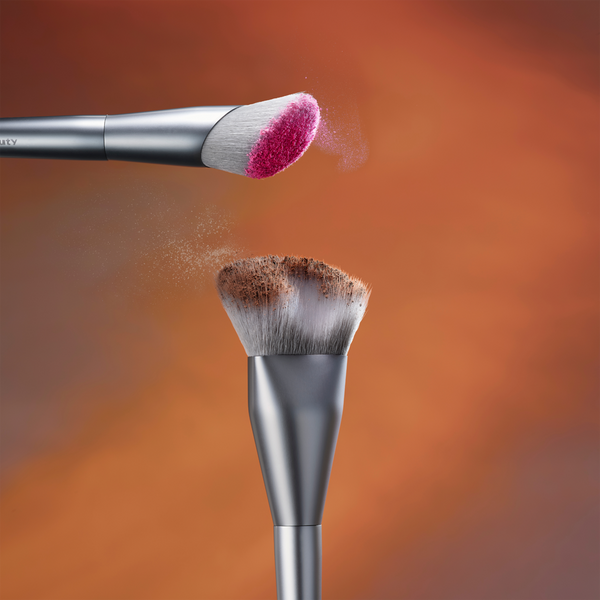 r.e.m. beauty B2 Bronzer Brush #3