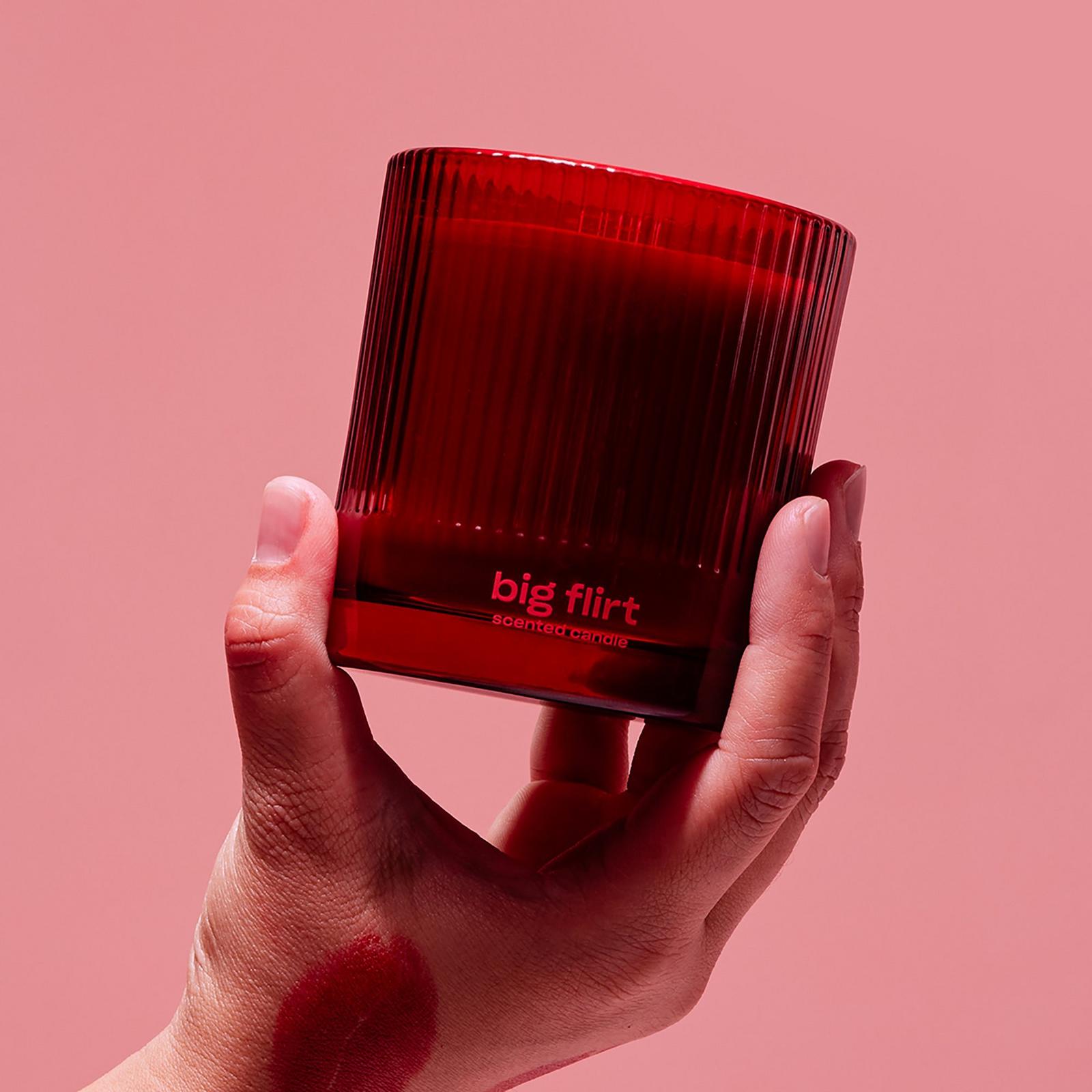 Big Flirt Scented Candle