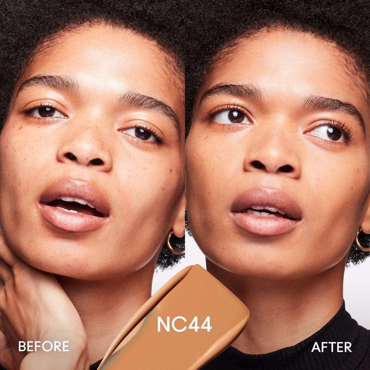 Studio Fix Fluid SPF15 24HR Matte Foundation + Oil Control - NC44