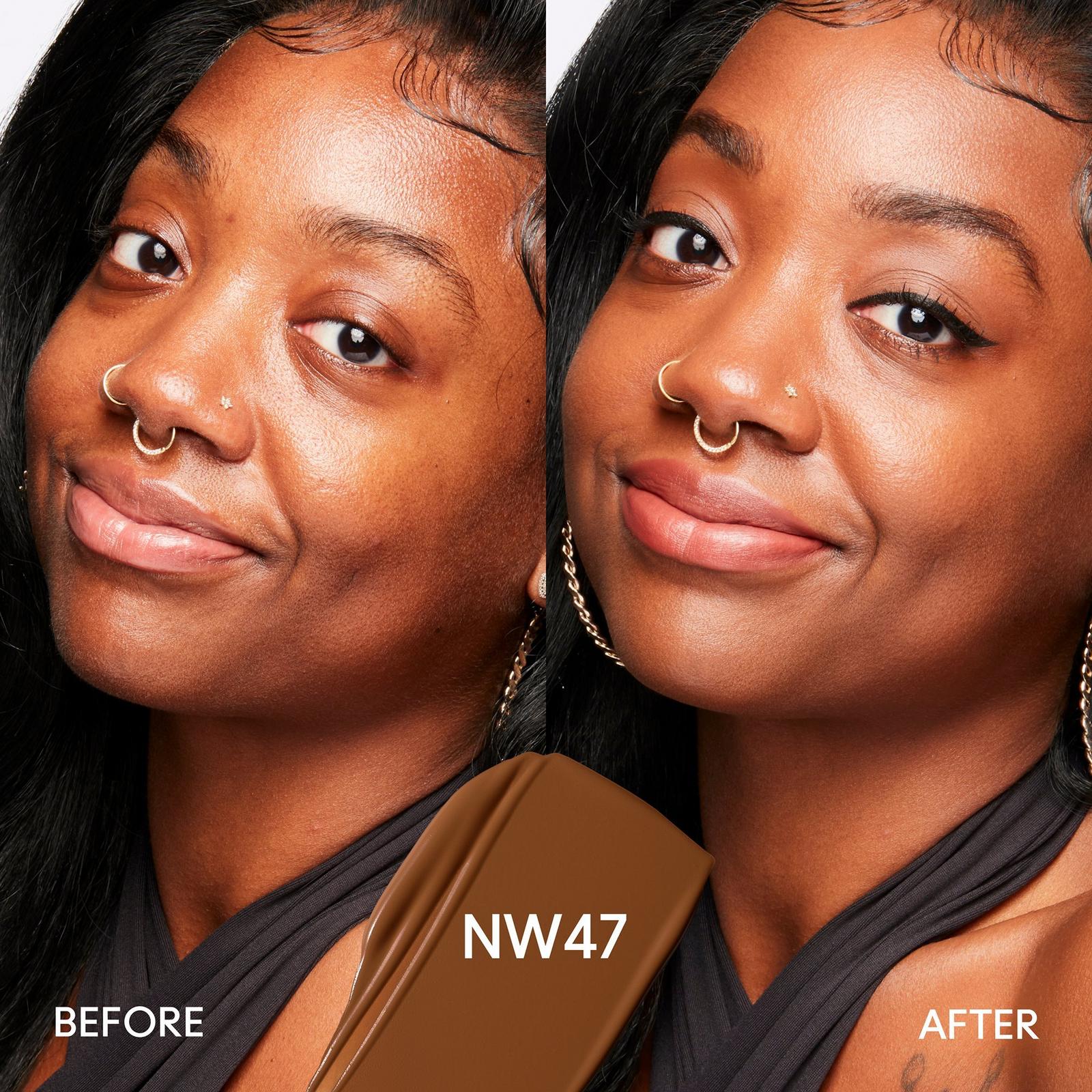 Studio Fix Fluid SPF15 24HR Matte Foundation + Oil Control