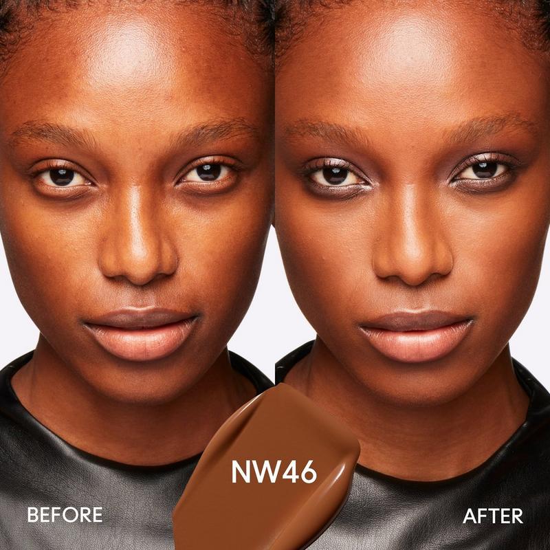 Studio Fix Fluid SPF15 24HR Matte Foundation + Oil Control