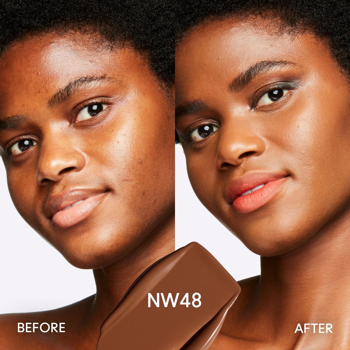 Studio Fix Fluid SPF15 24HR Matte Foundation + Oil Control