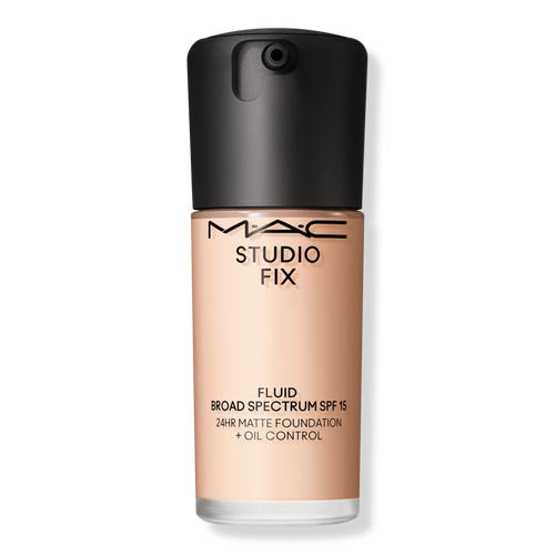 Studio Fix Fluid SPF15 24HR Matte Foundation + Oil Control