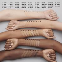 MAC - NC45.5 Studio Fix Fluid SPF15 24HR Matte Foundation + Oil