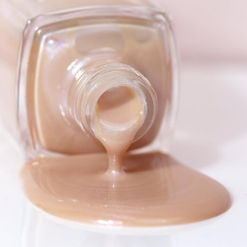KUR Bare Illuminating Nail Concealer