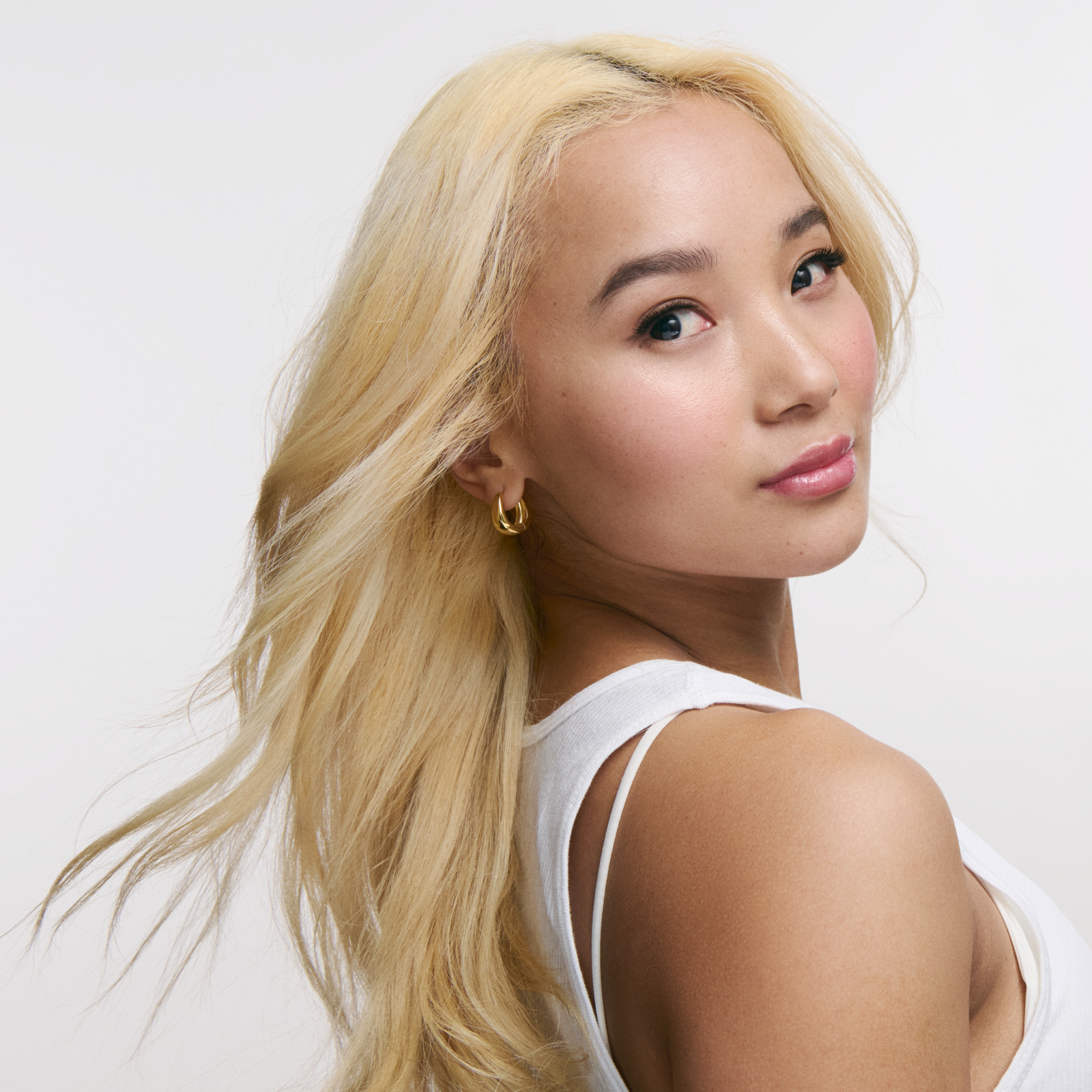 Totally Clean Bleach Premium Hair Lightening Kit