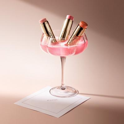 Cream to Powder Blurring Blush Stick