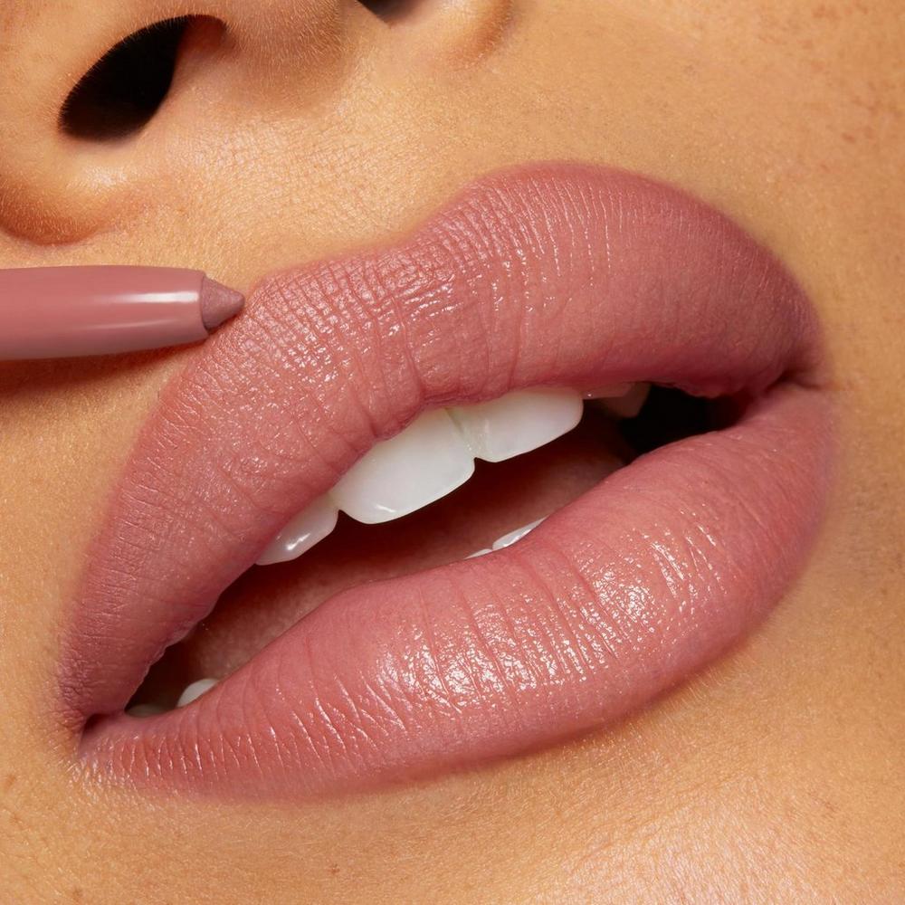 So Juicy Plumping Lip Liner with Peptides