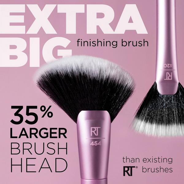 Real Techniques Extra Big Finishing Makeup Brush #6