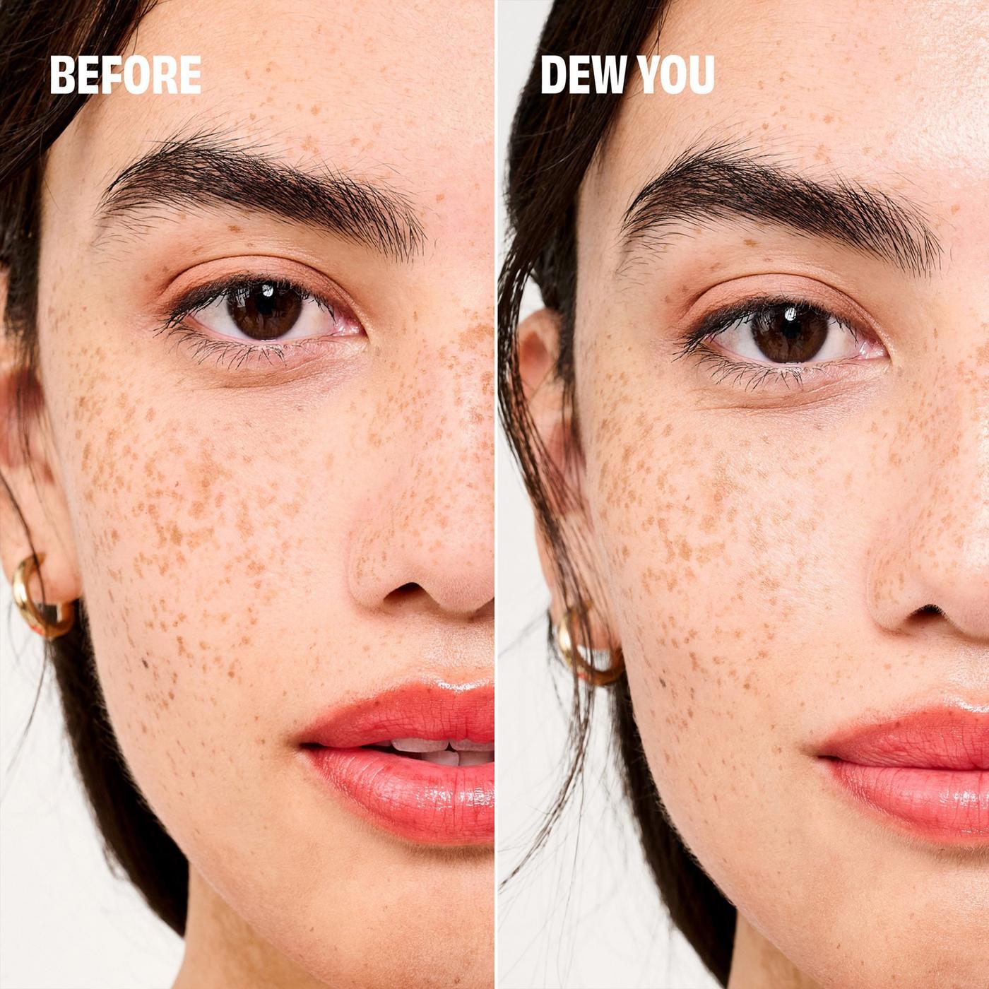 Dew-la-la Liquid Glow Highlighter