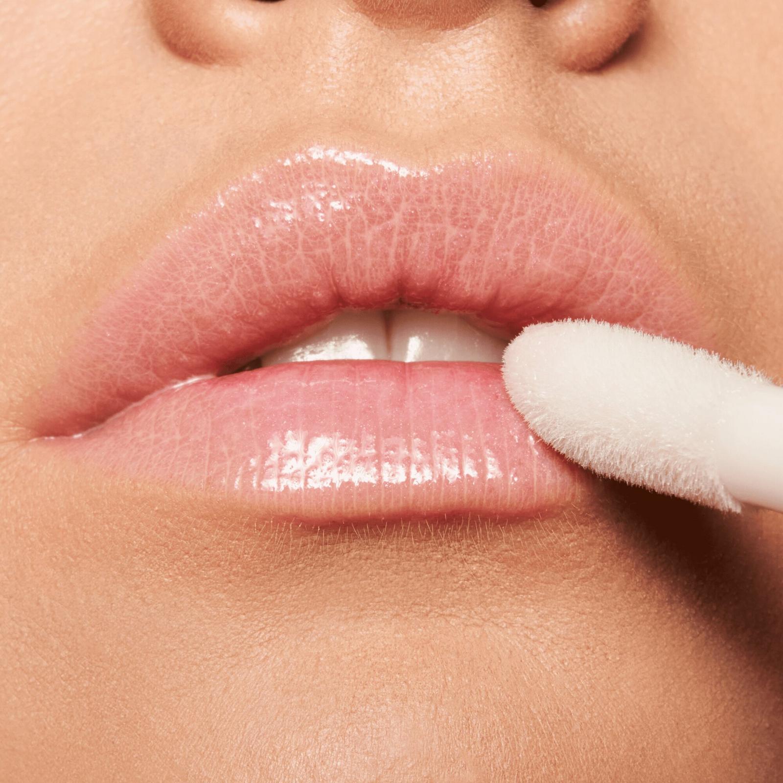 The Super Balm Glossy Lip Treatment