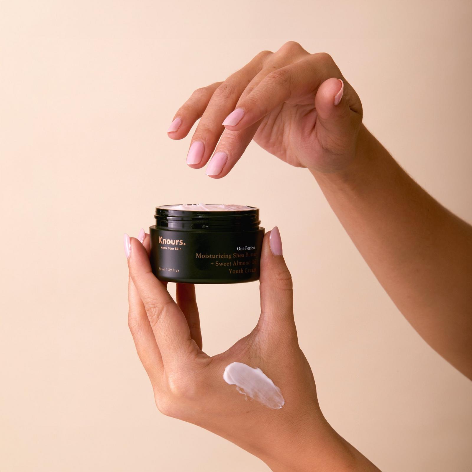 Moisturizing Shea Butter + Sweet Almond Oil Youth Cream