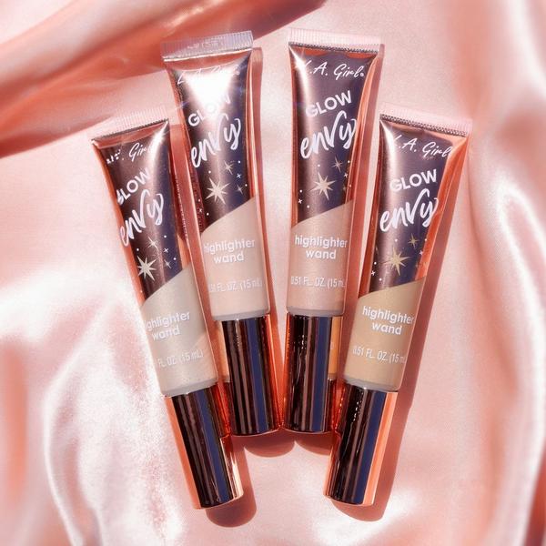 L.A. Girl Glow Envy Highlighter Wand #4