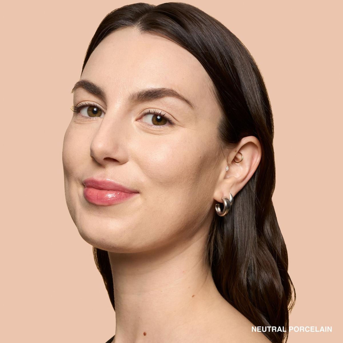 Weightless Skin Foundation SPF 15