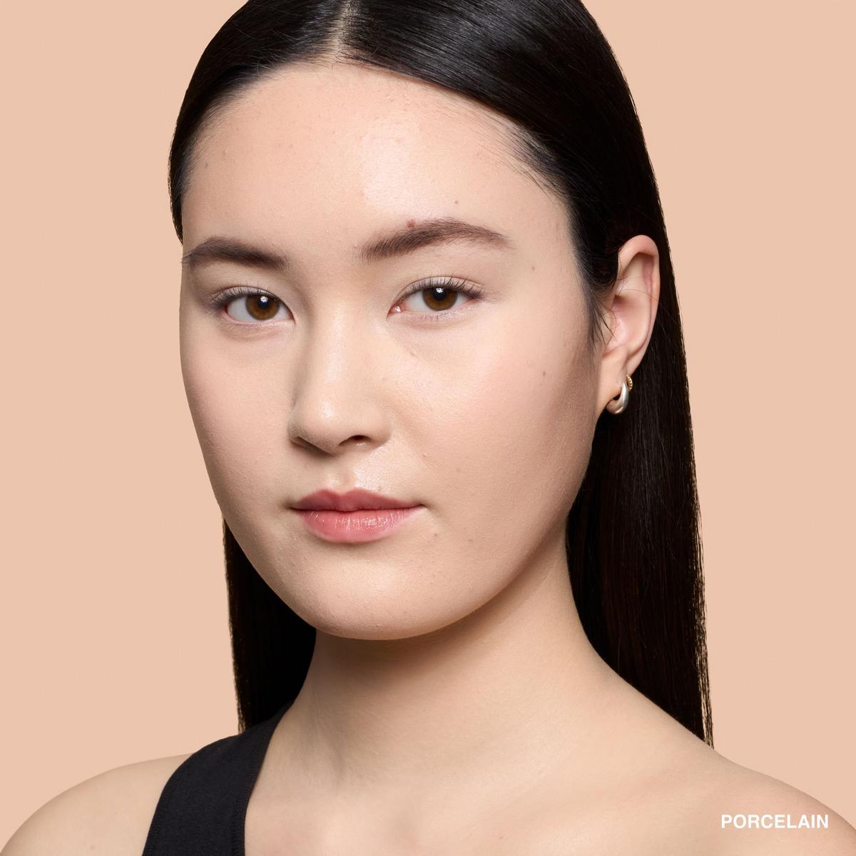 Weightless Skin Foundation SPF 15