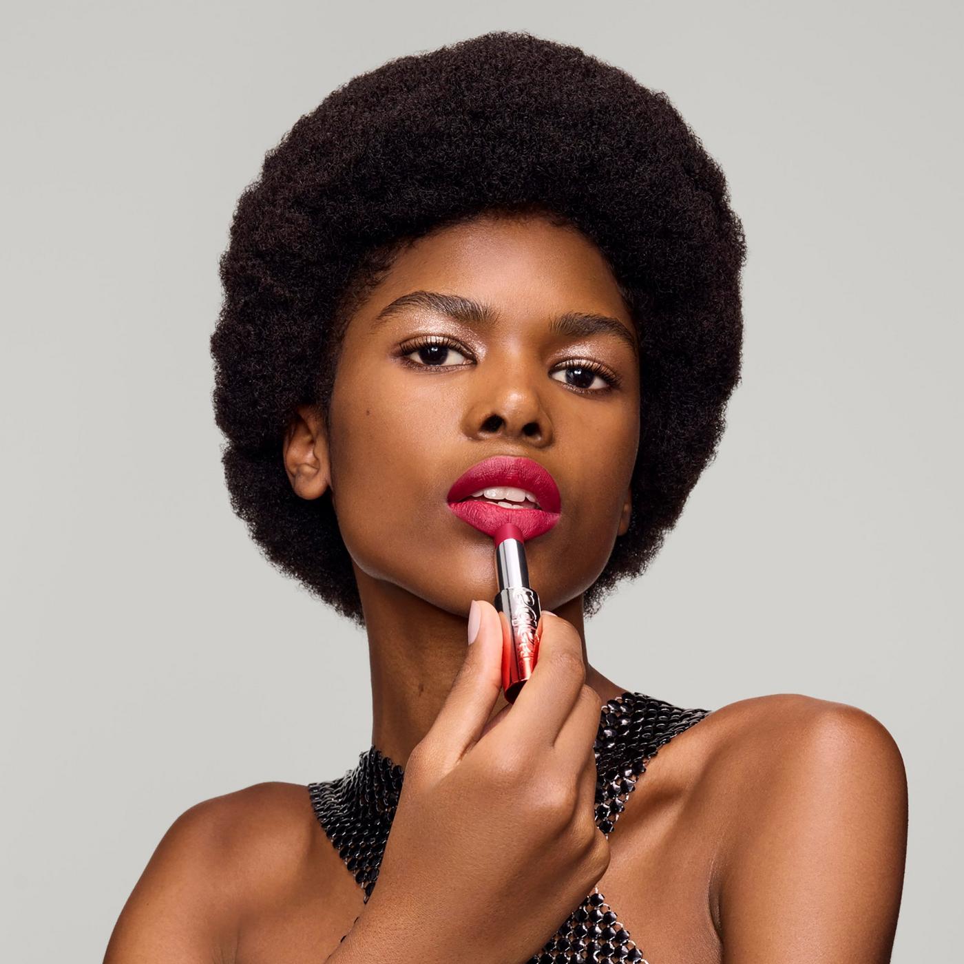 Famous Lipcolor Matte Lipstick - 587 Rave Age