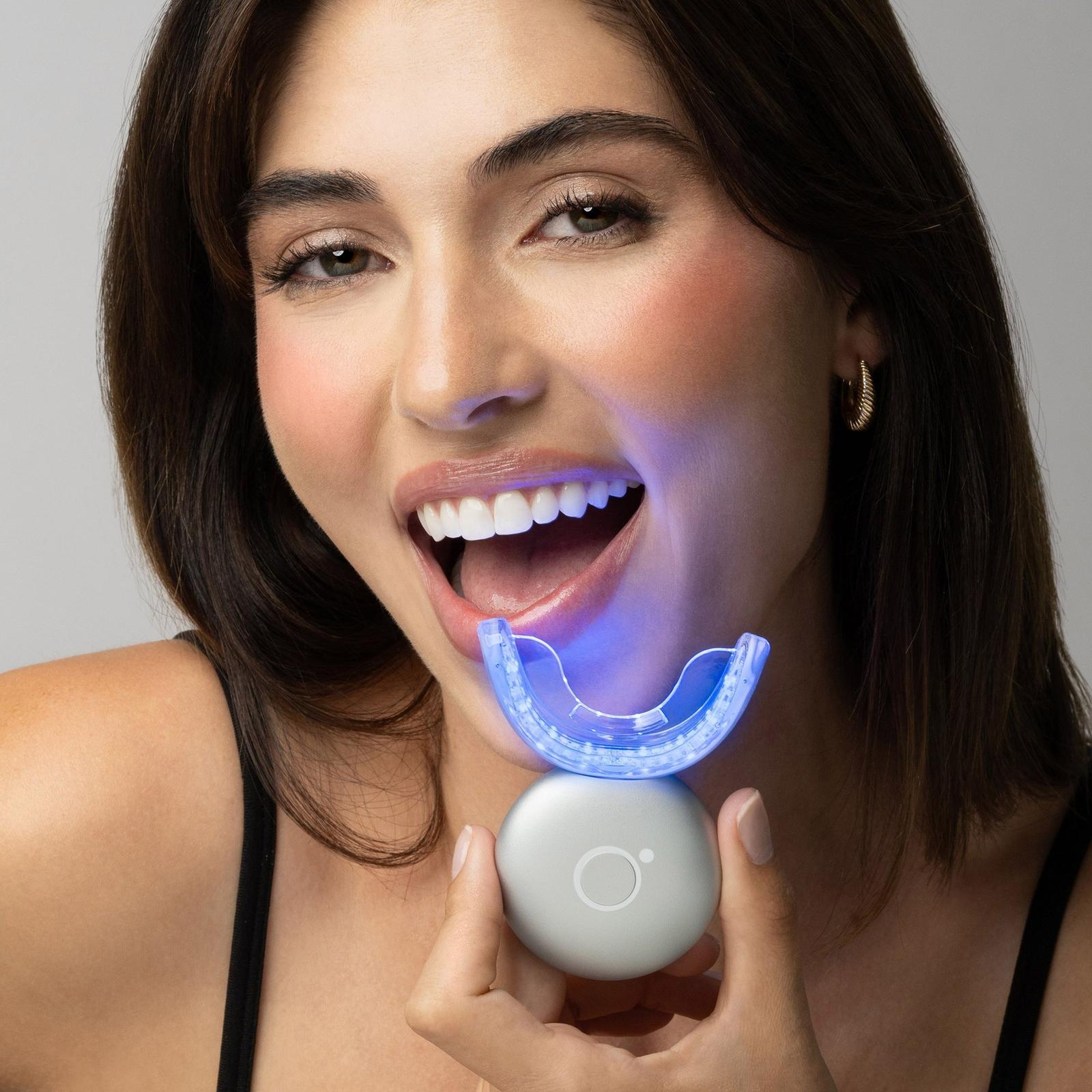 Platinum Pro Glow Teeth Whitening Device