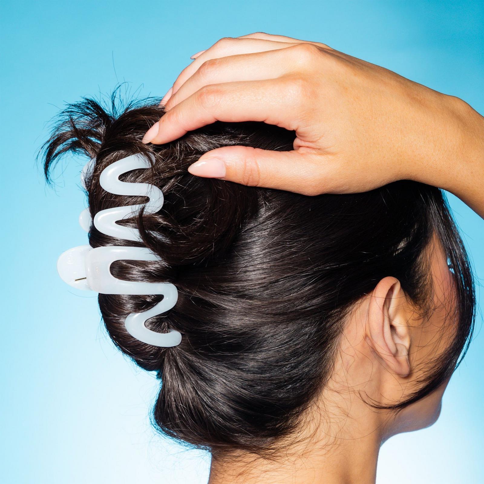 Medium Hair Squiggle 2.0 Claw Clip - Pink/White