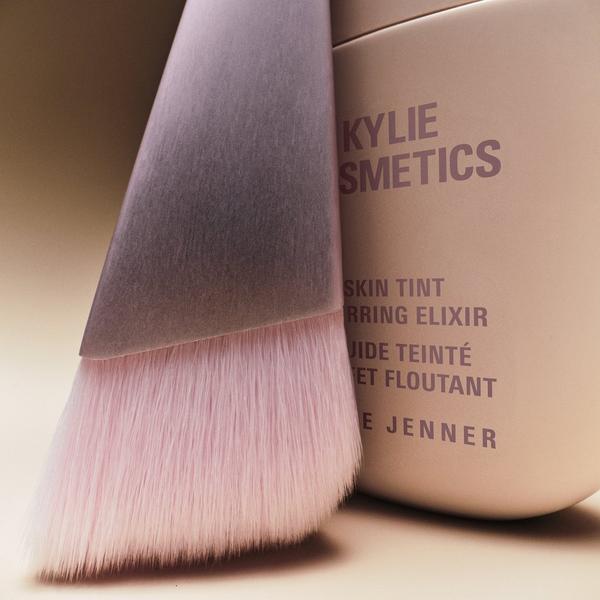 KYLIE COSMETICS Skin Tint Brush #7