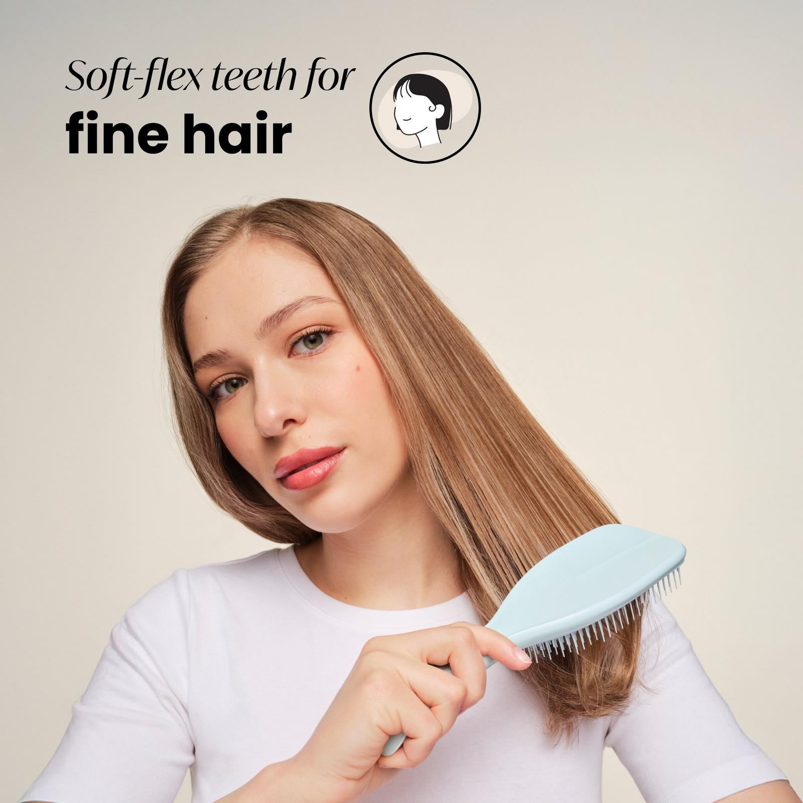 The Large Ultimate Detangler Fine & Fragile