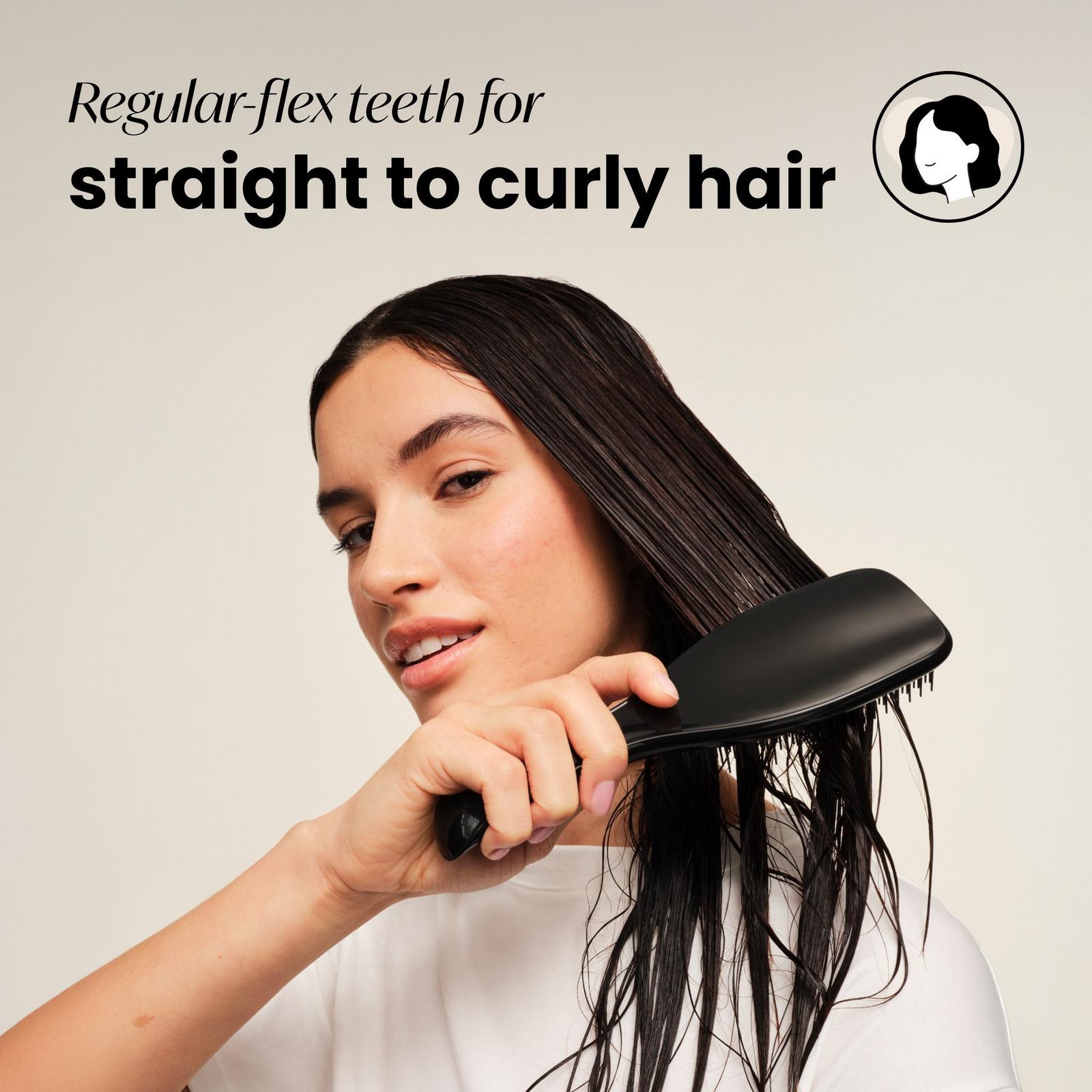 The Large Ultimate Detangler Hairbrush - Thick to Wavy Hair