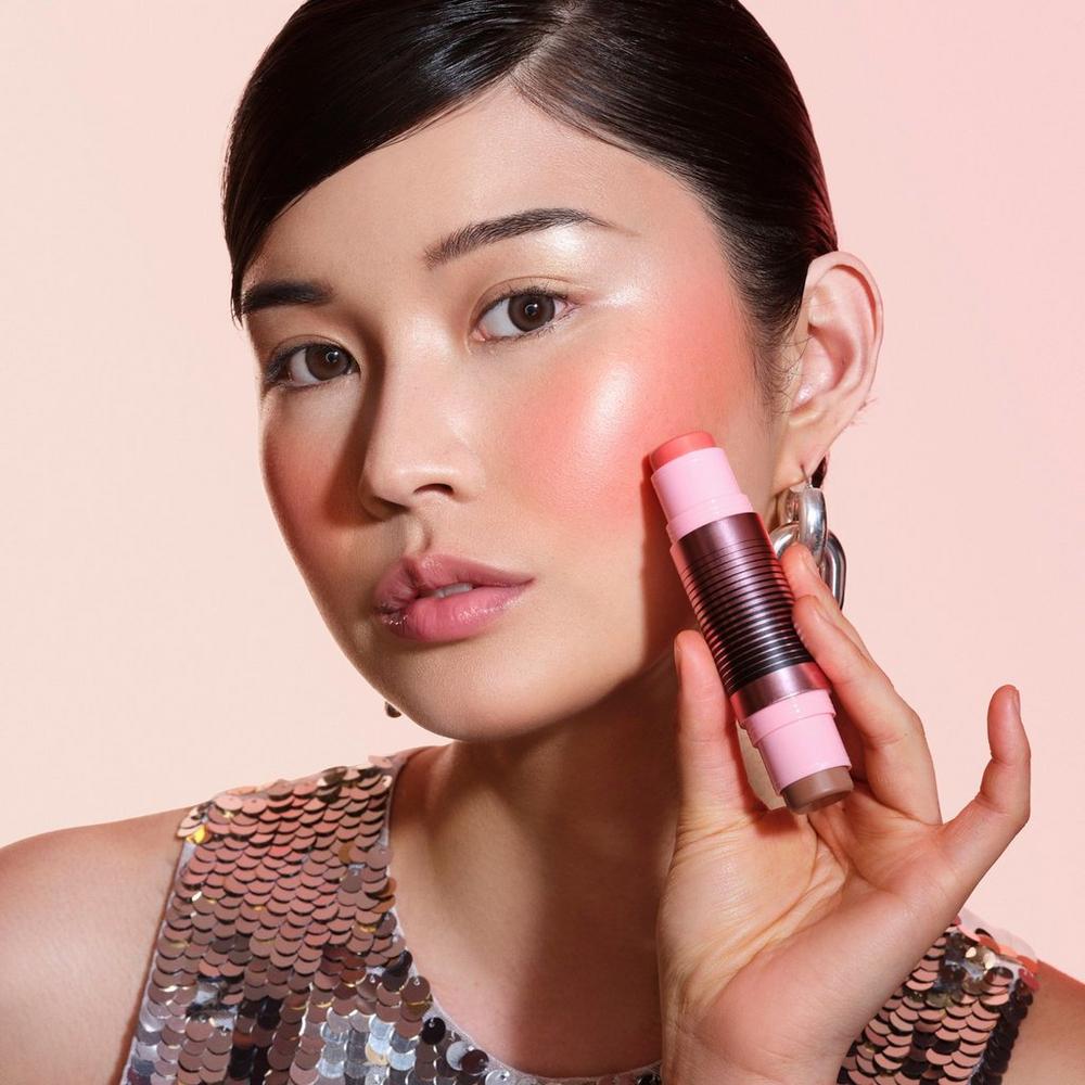 GlowTour Duo Shimmering Blush + Contour Stick