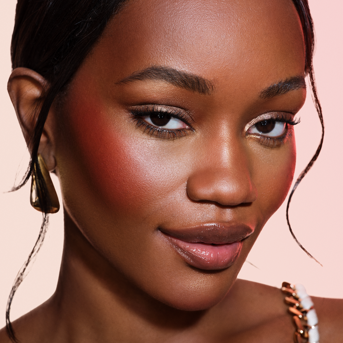 GlowTour Duo Shimmering Blush + Contour Stick