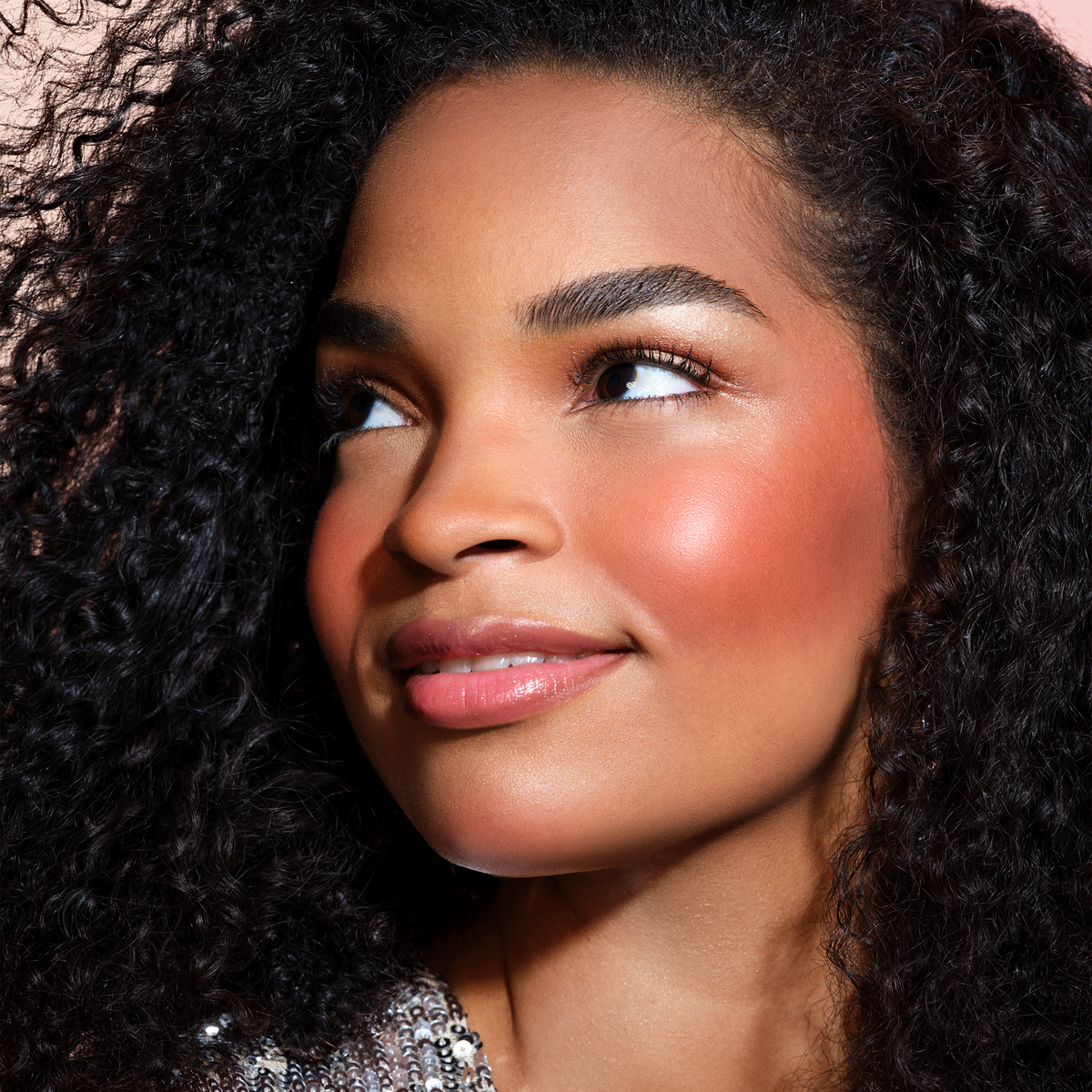 GlowTour Duo Shimmering Blush + Contour Stick