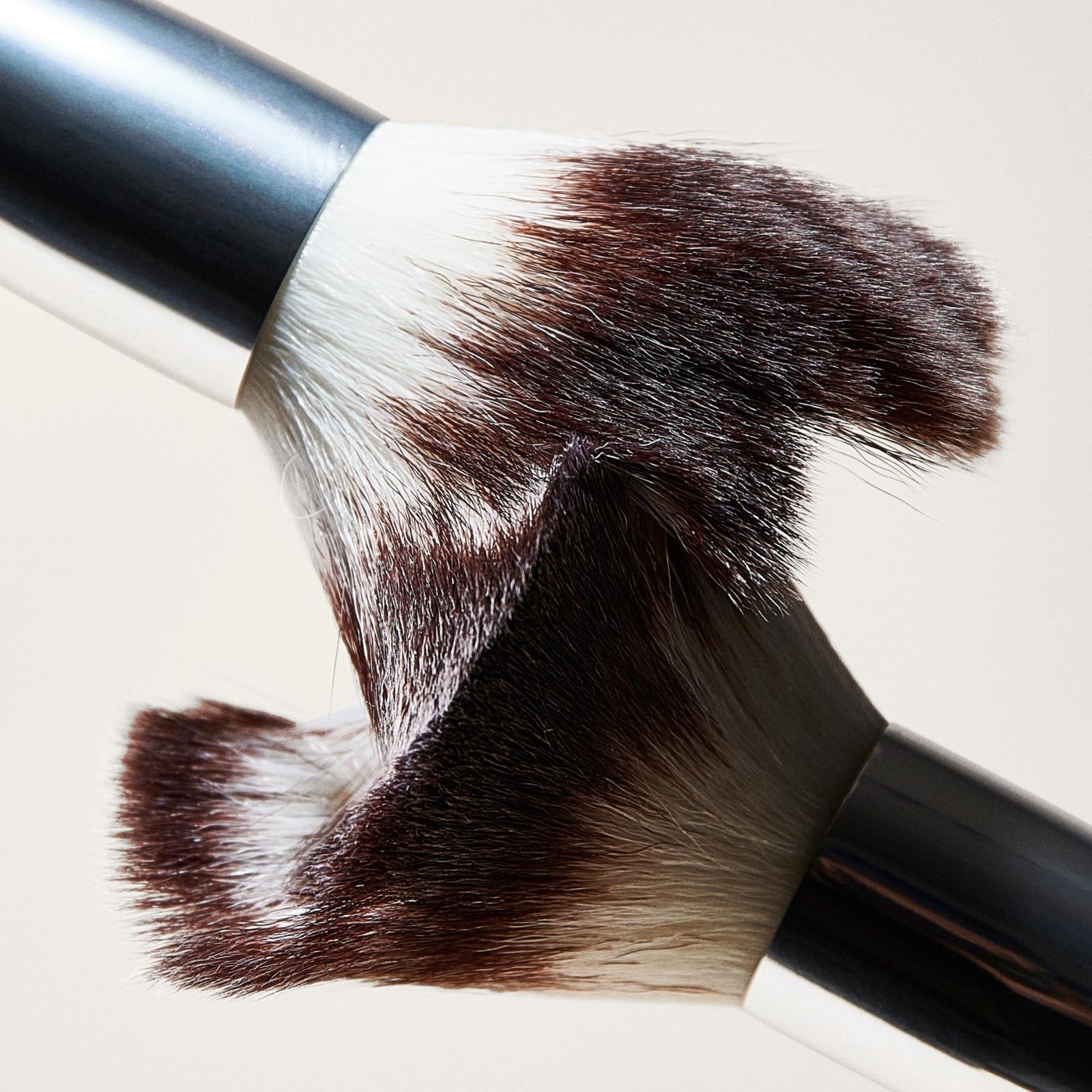 Finishing Powder Brush