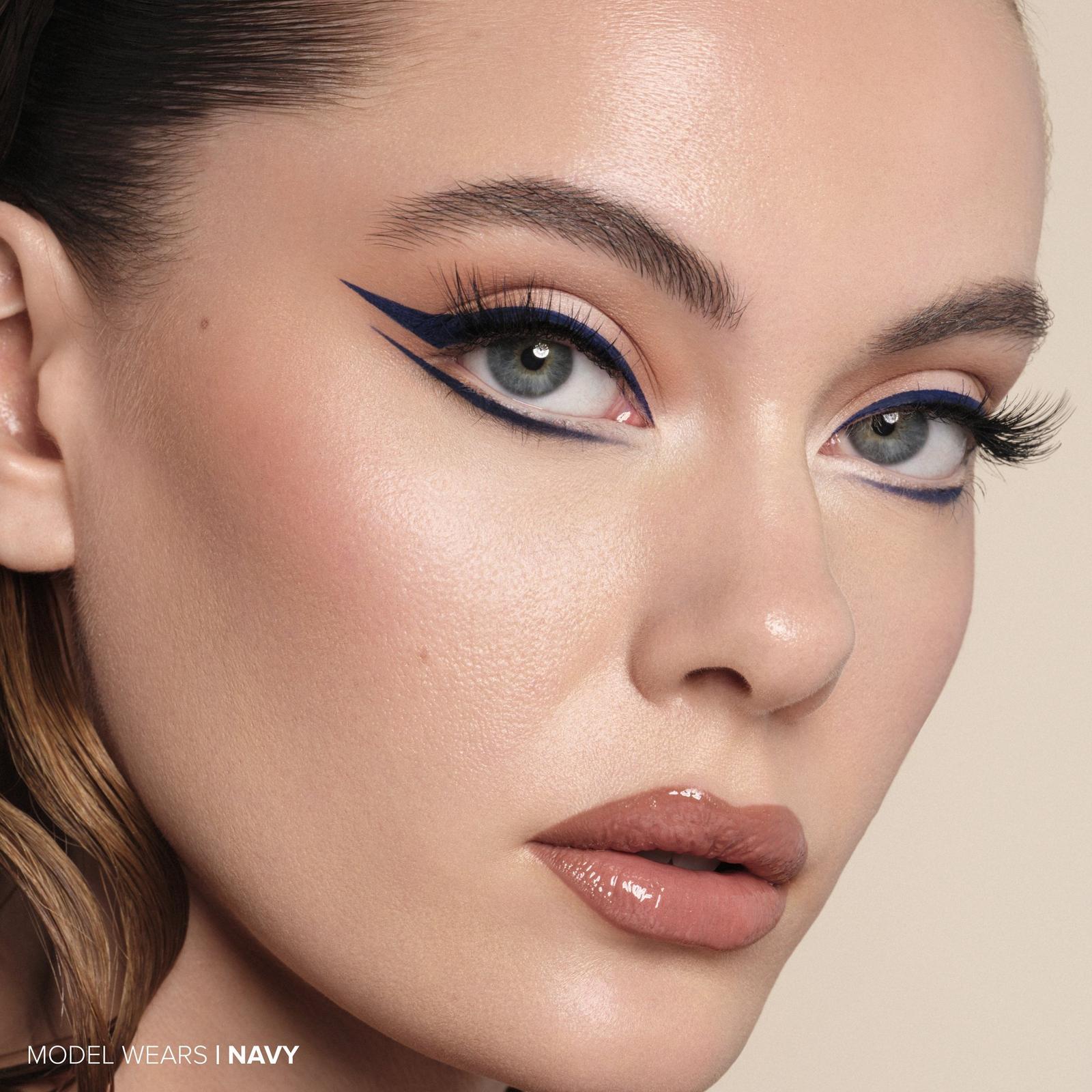 Matte Liquid Eyeliner - Navy Blue