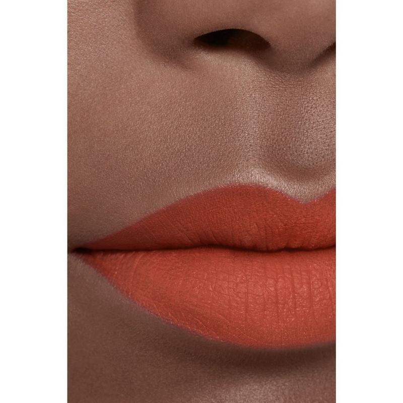 CHANEL - 214 Bouleversante ROUGE ALLURE LIQUID VELVET Ultrawear