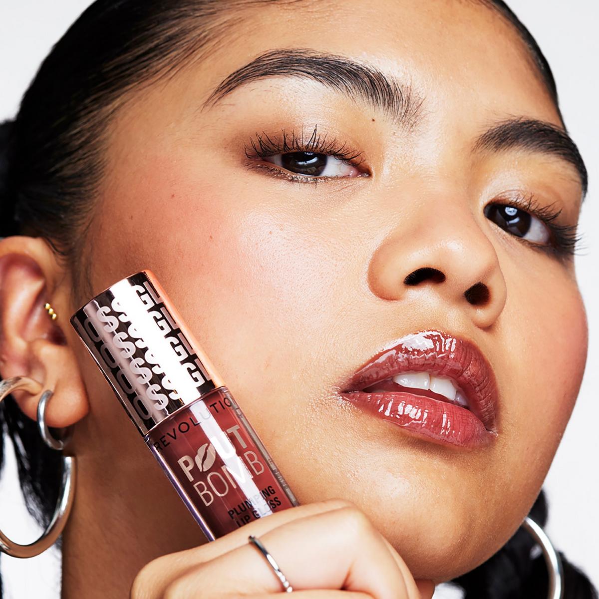 Pout Bomb Plumping Gloss