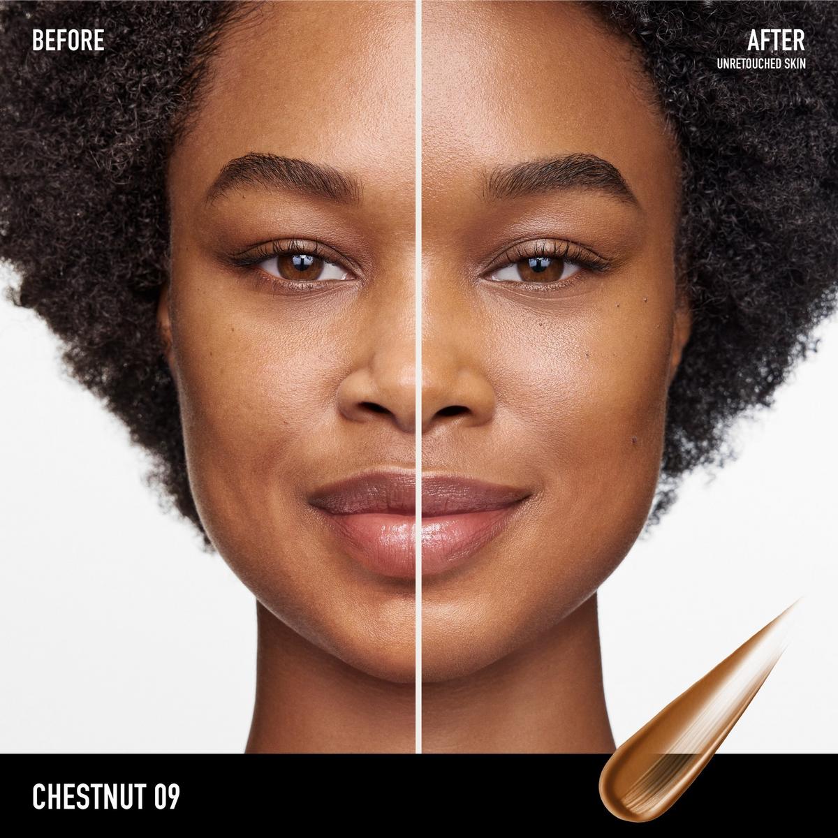 COMPLEXION RESCUE Tinted Moisturizer with Hyaluronic Acid and Mineral SPF 30 - Chestnut 09