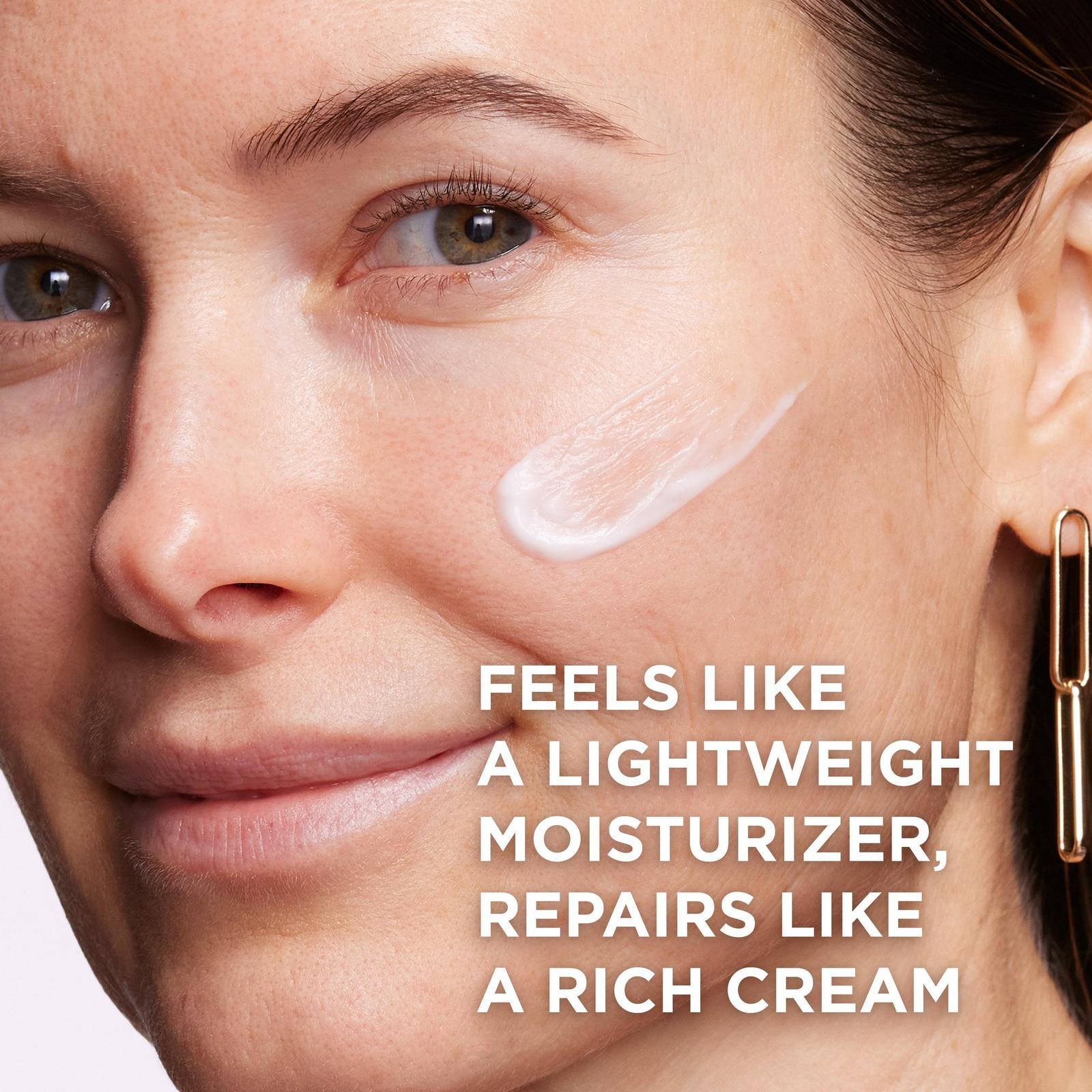 Travel Size Confidence in a Cream Barrier Boost Skin Barrier Repair Daily Moisturizer