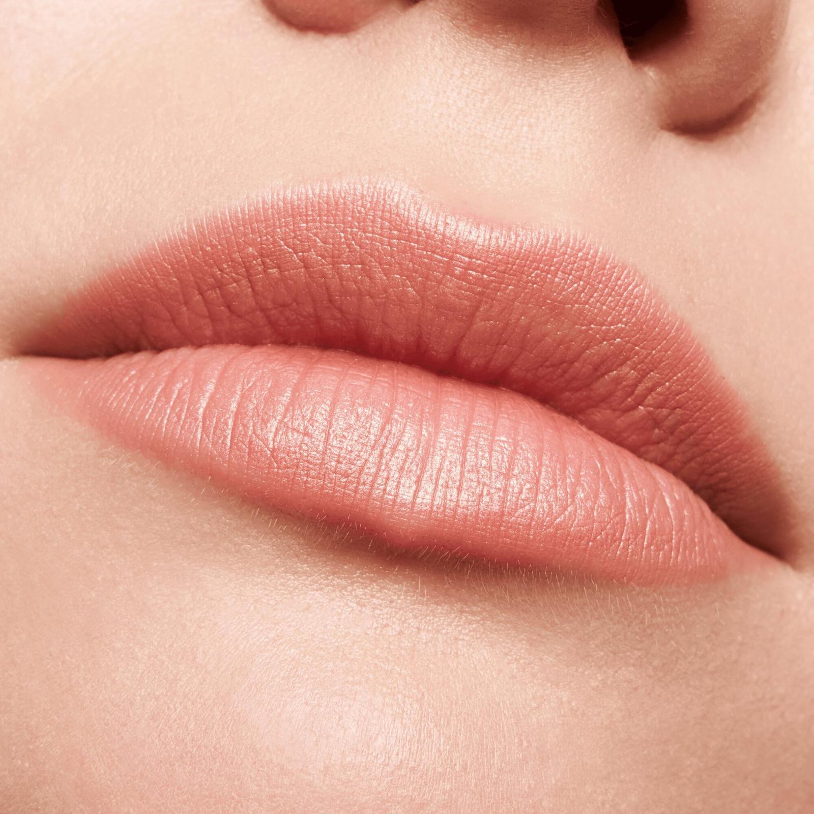 Soft & Precise Lip Pencil