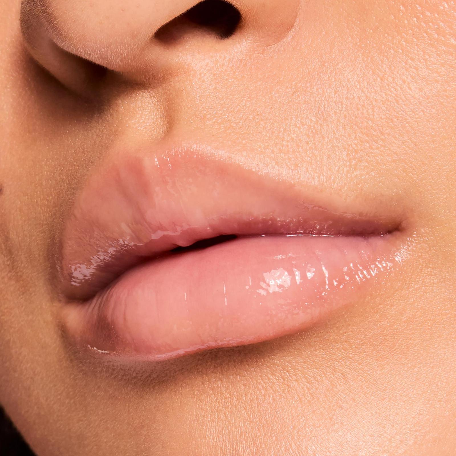 Fresh Kiss Glossy Lip Balm - Vanilla Cake