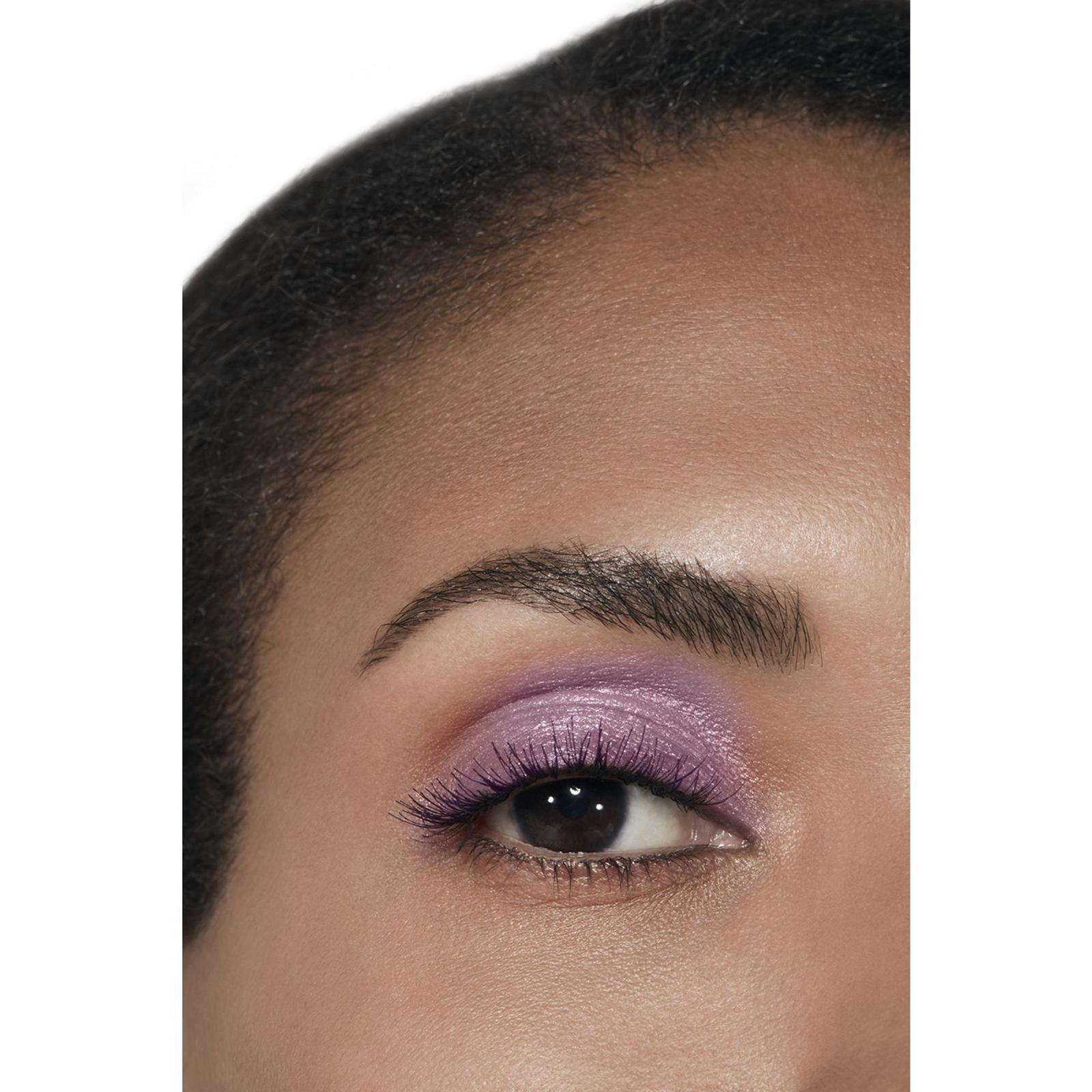 CHANEL - 250 MAUVE SUCRÉ OMBRE ESSENTIELLE Multi-Use CHANEL - 250 MAUVE SUCRÉ OMBRE ESSENTIELLE Multi-Use