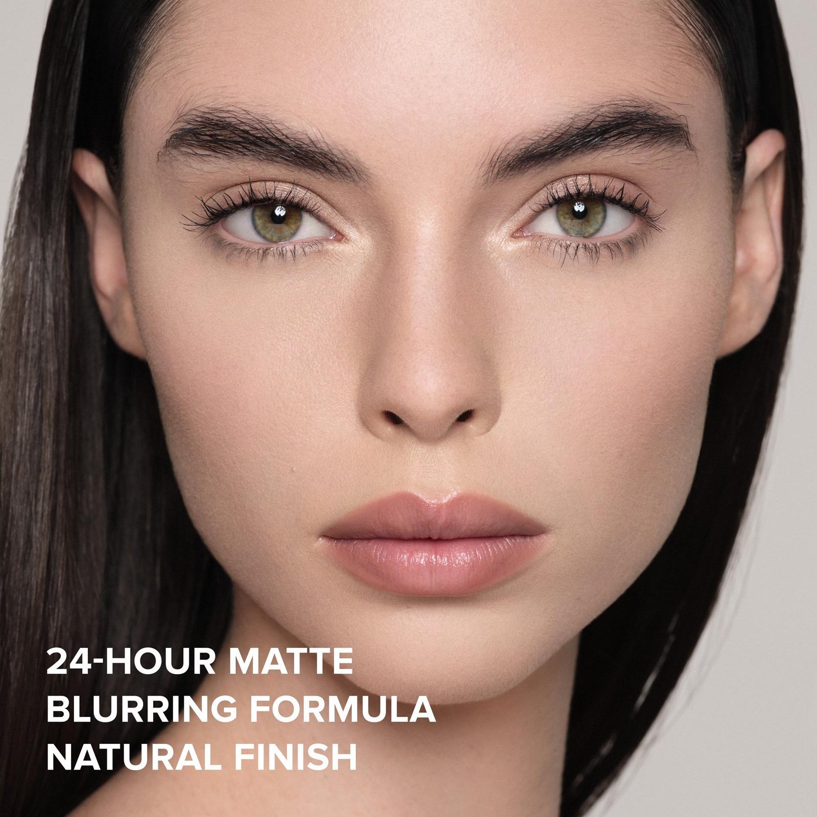 Mini Impeccable 24HR Blurring Matte Setting Spray