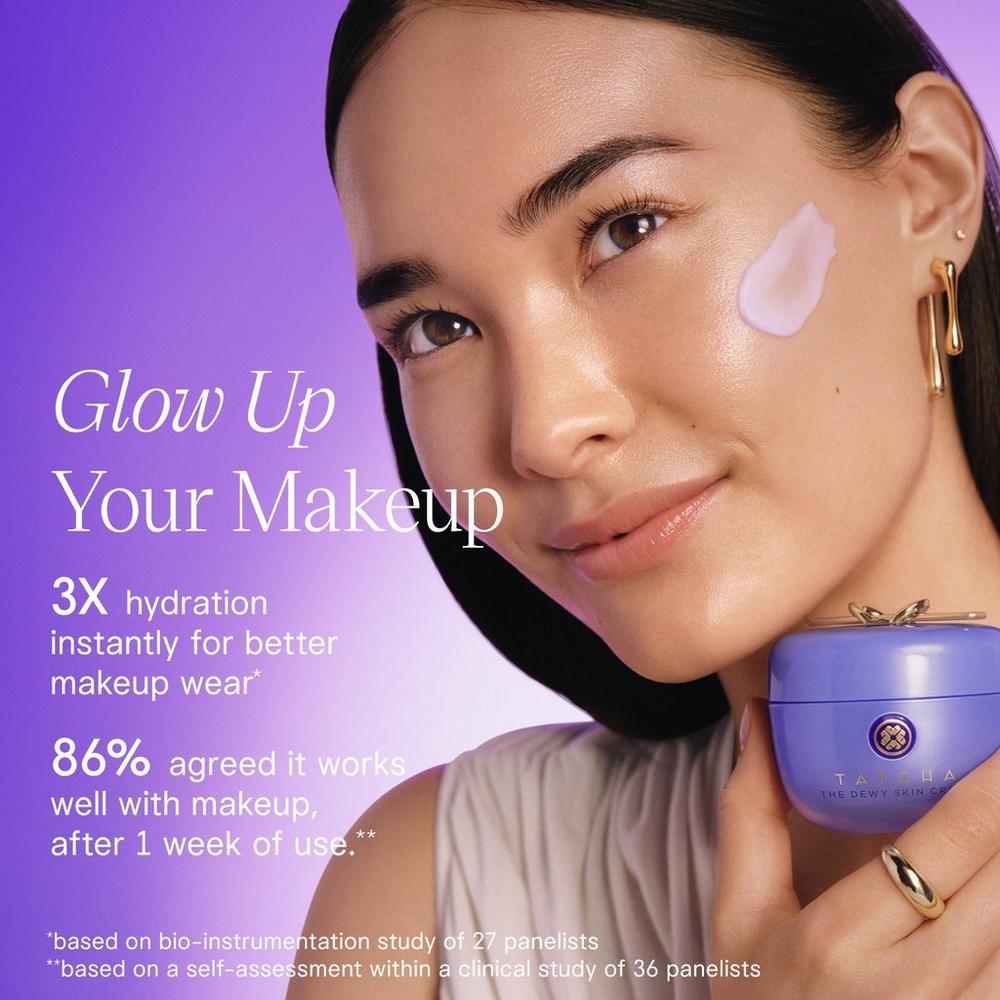 The Dewy Skin Cream Line-Plumping Moisturizer