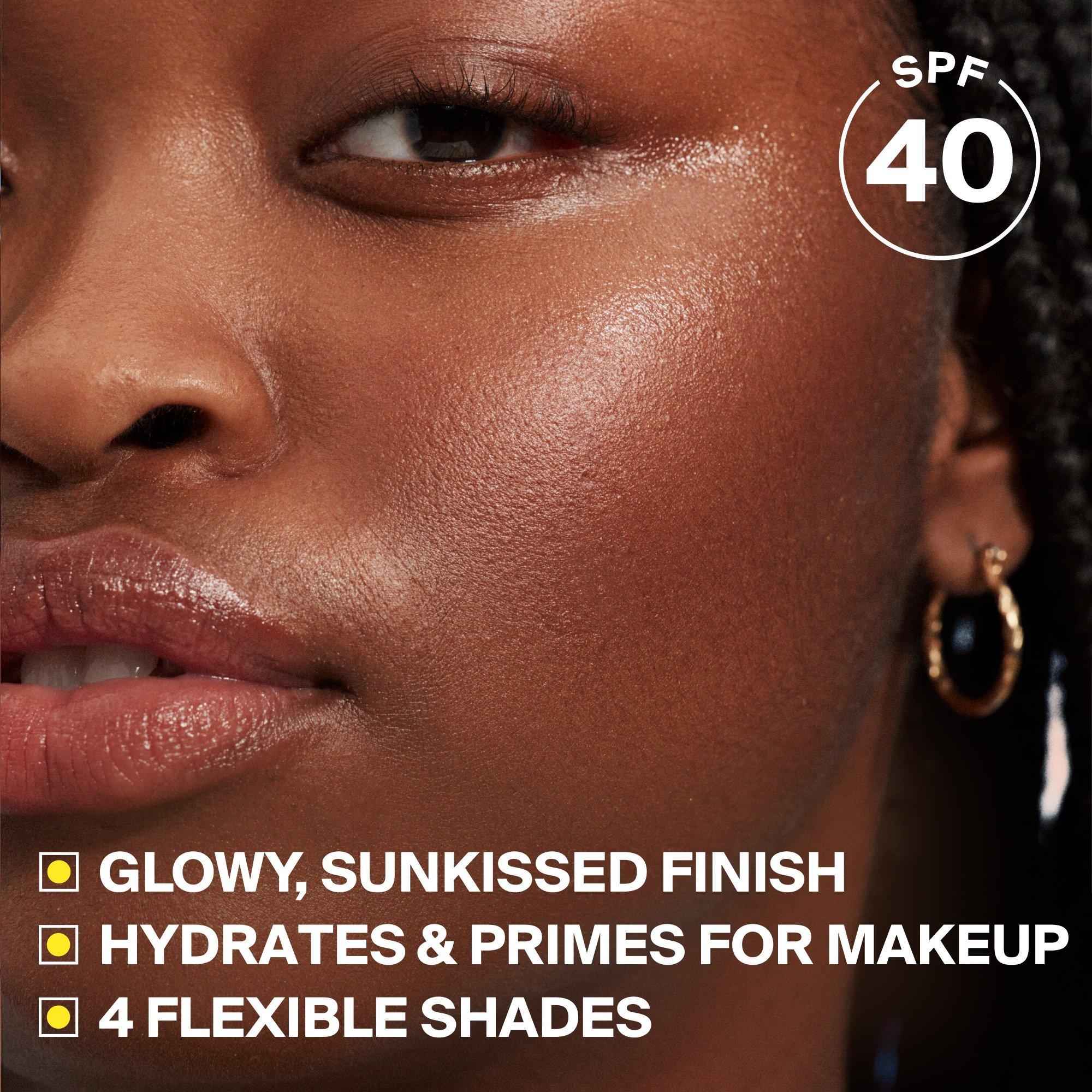 Солнцезащитный крем Supergoop! Glowscreen SPF 40 с гиалуроновой кислотой и ниацинамидом, цвет: Dawn — фото 4