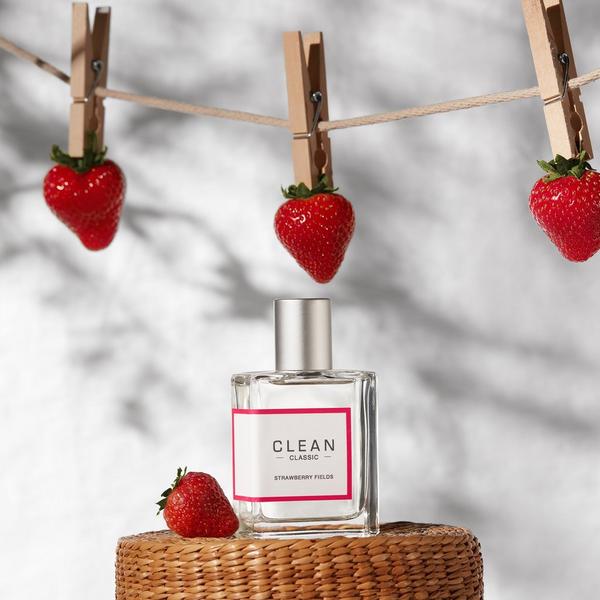 Clean Classic Strawberry Fields Eau de Parfum #9